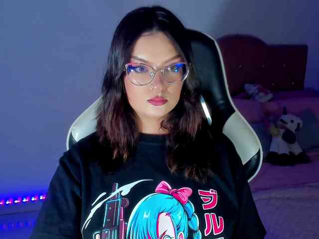 OphelianaRose webcam