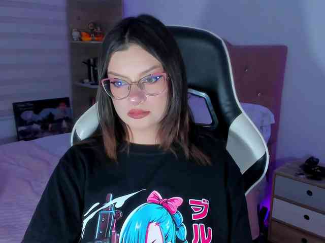 OphelianaRose webcam