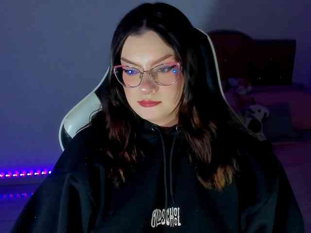 OphelianaRose webcam