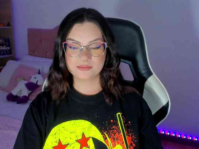 OphelianaRose webcam