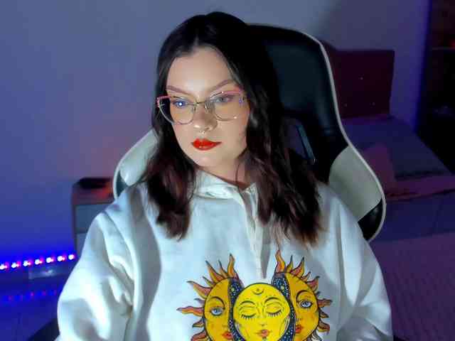 OphelianaRose webcam