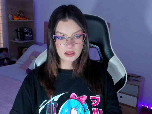 OphelianaRose webcam