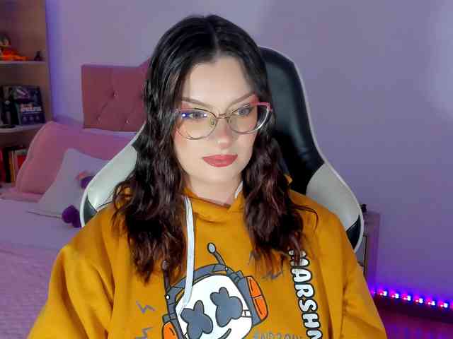 OphelianaRose webcam
