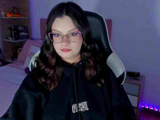 OphelianaRose webcam