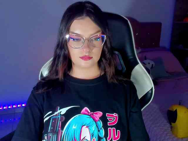 OphelianaRose webcam