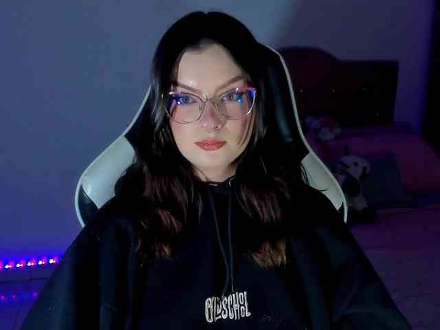 OphelianaRose webcam
