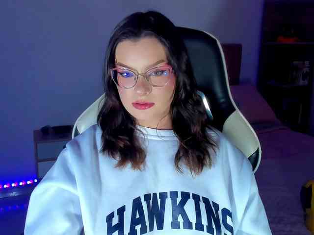 OphelianaRose webcam