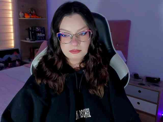 OphelianaRose webcam