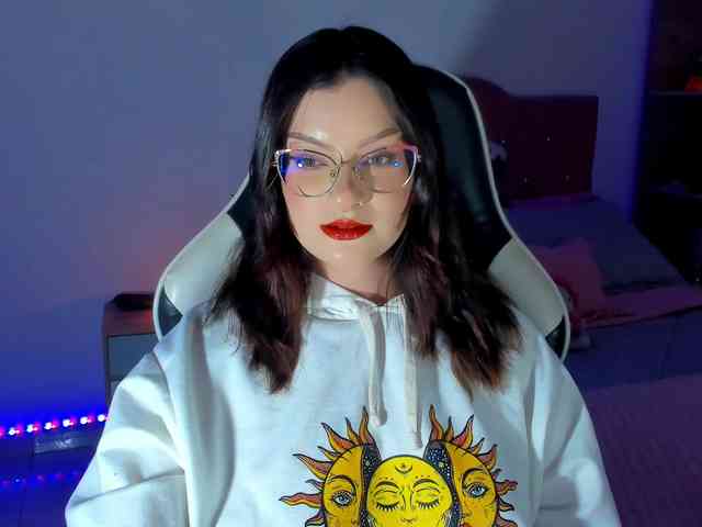 OphelianaRose webcam