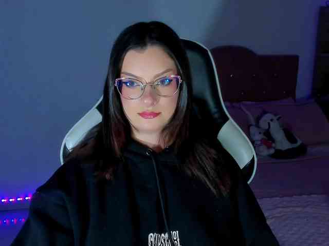 OphelianaRose webcam
