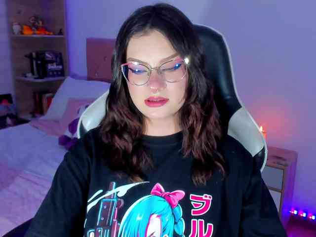 OphelianaRose webcam