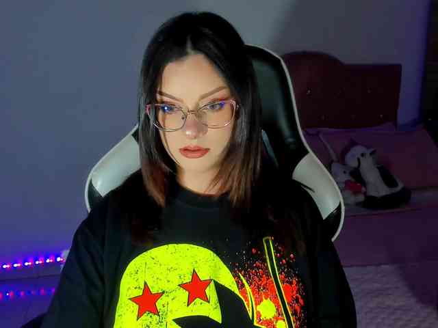 OphelianaRose webcam