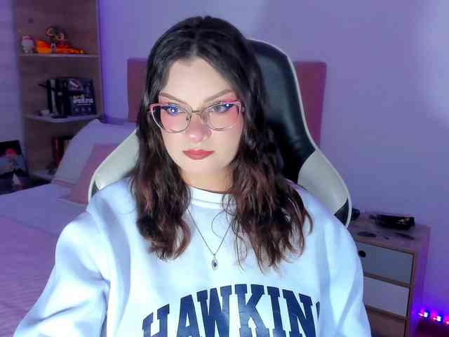 OphelianaRose webcam