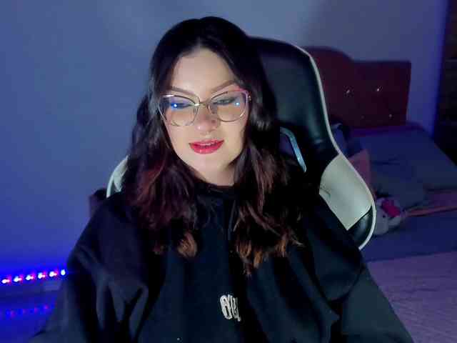 OphelianaRose webcam