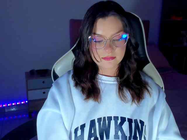 OphelianaRose webcam