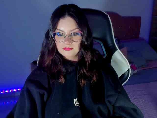 OphelianaRose webcam