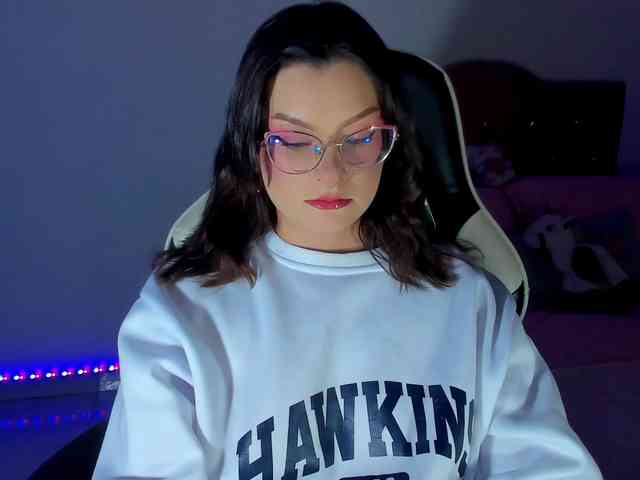 OphelianaRose webcam