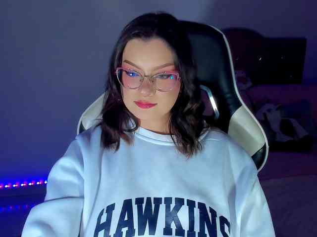 OphelianaRose webcam