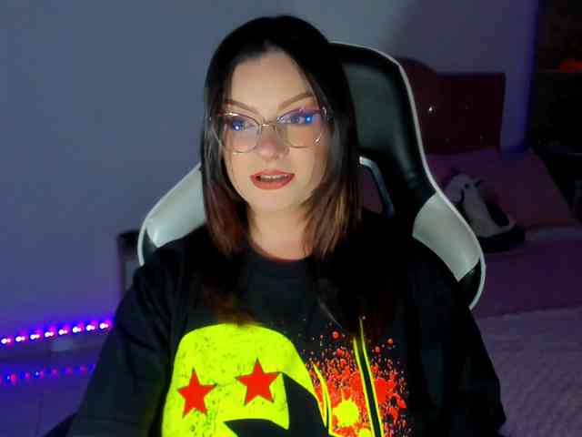 OphelianaRose webcam