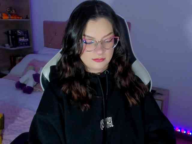OphelianaRose webcam