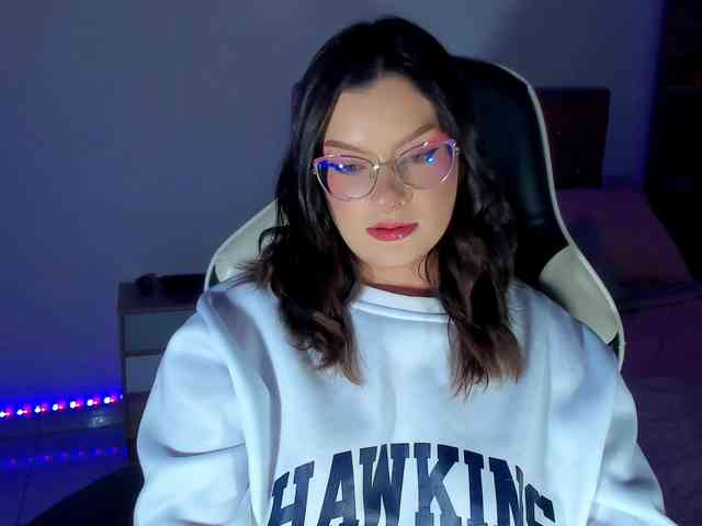 OphelianaRose webcam