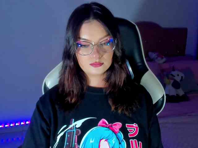 OphelianaRose webcam