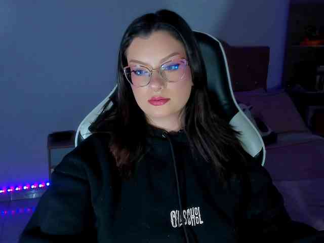 OphelianaRose webcam