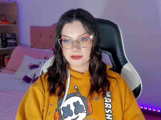 OphelianaRose webcam