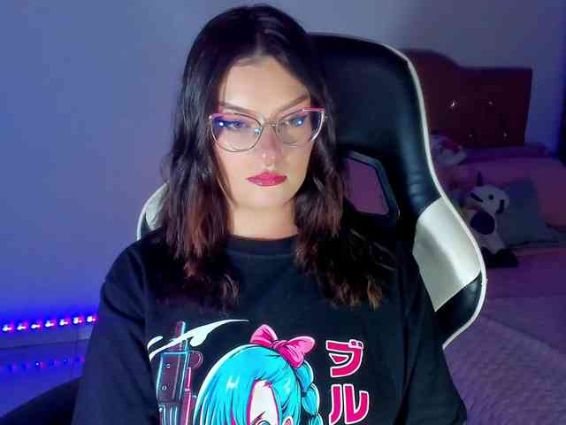 OphelianaRose webcam