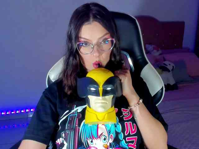 OphelianaRose webcam