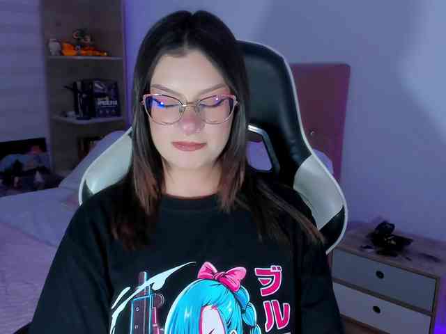 OphelianaRose webcam