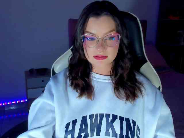 OphelianaRose webcam