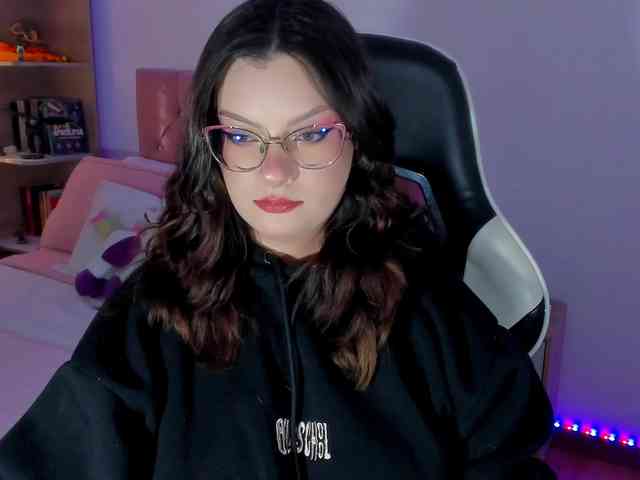 OphelianaRose webcam