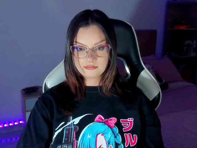 OphelianaRose webcam