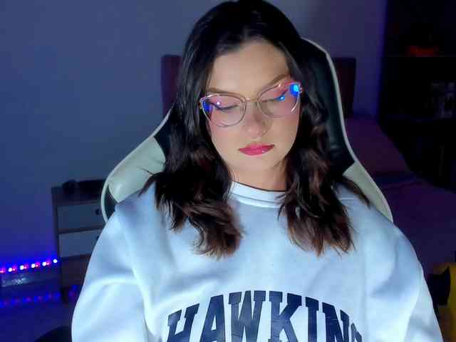 OphelianaRose webcam