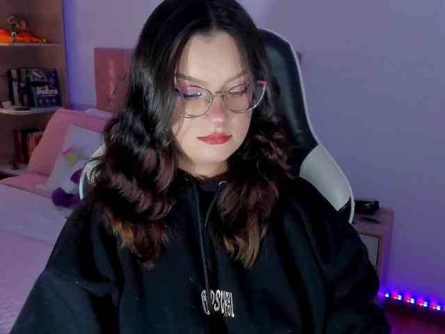 OphelianaRose webcam