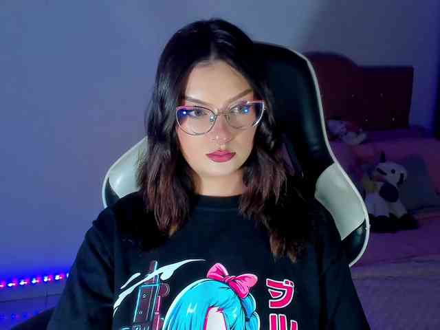 OphelianaRose webcam