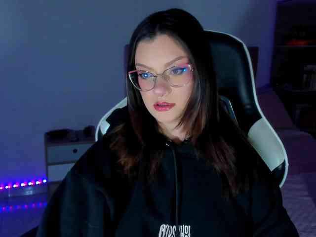OphelianaRose webcam