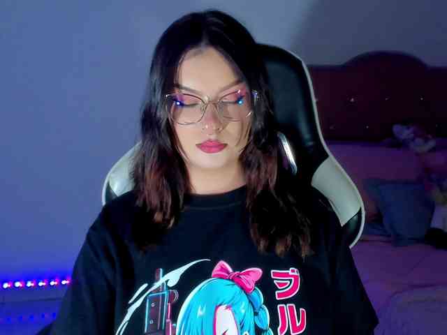 OphelianaRose webcam