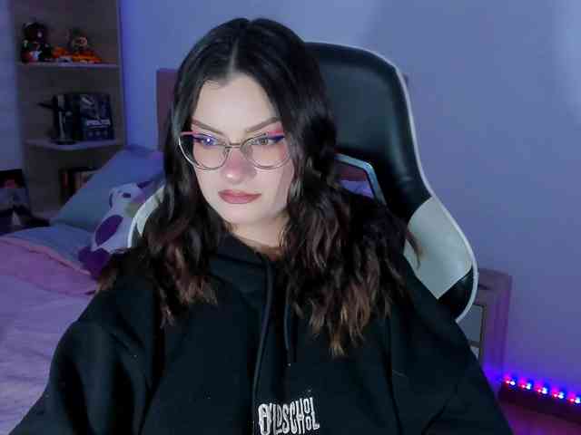 OphelianaRose webcam