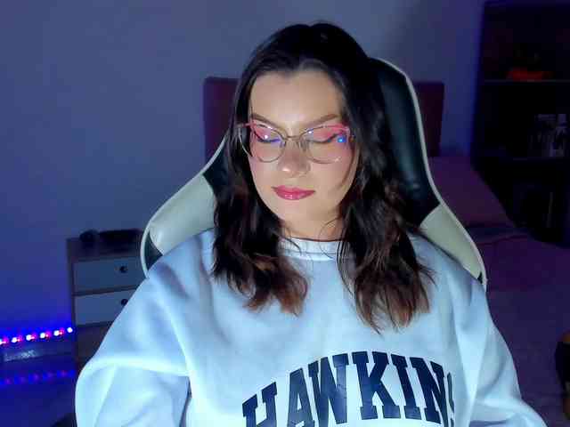 OphelianaRose webcam