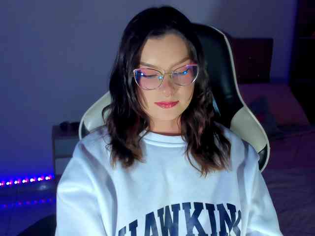 OphelianaRose webcam