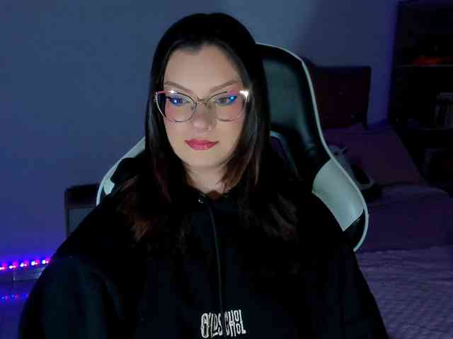 OphelianaRose webcam