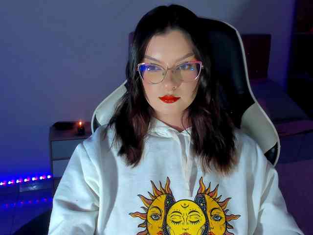 OphelianaRose webcam