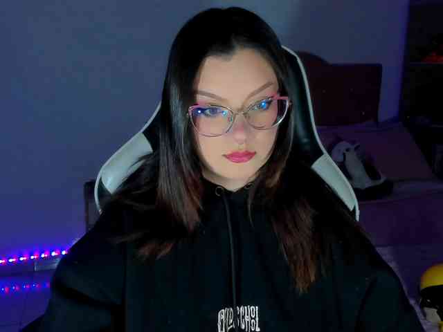 OphelianaRose webcam