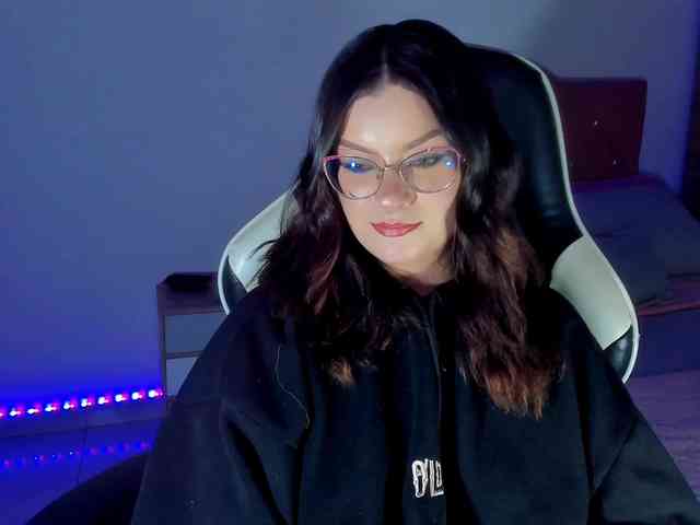 OphelianaRose webcam