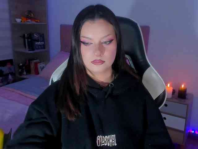OphelianaRose webcam