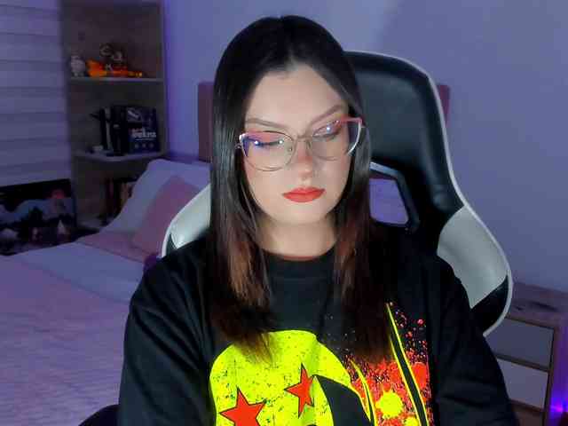 OphelianaRose webcam