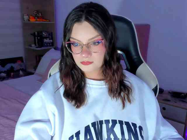 OphelianaRose webcam
