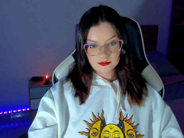 OphelianaRose webcam